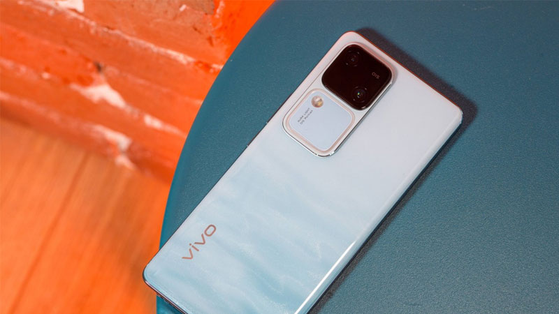 vivo-v30-2
