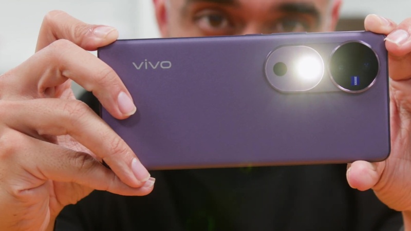 vivo-v40-5