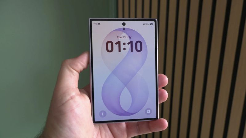 Galaxy Z Fold 8