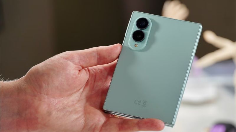 Galaxy Z Fold 8 màu Pistachio