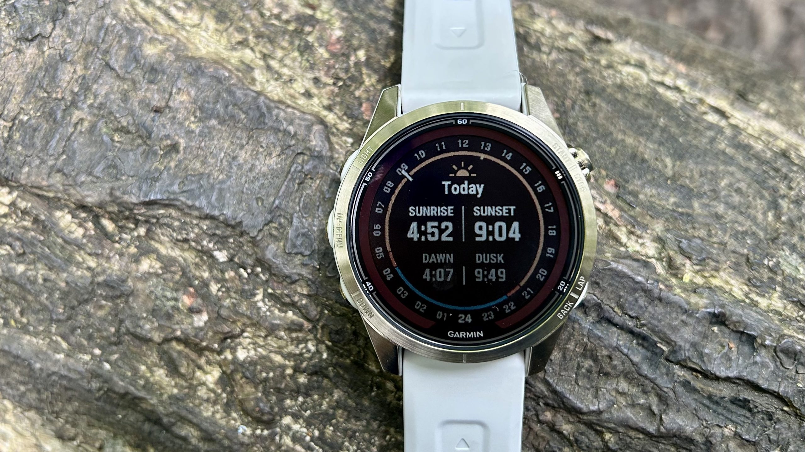 Đồng hồ Garmin Fenix 8 multisport cao cấp