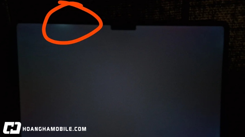 man-hinh-macbook-bi-ho-sang-3