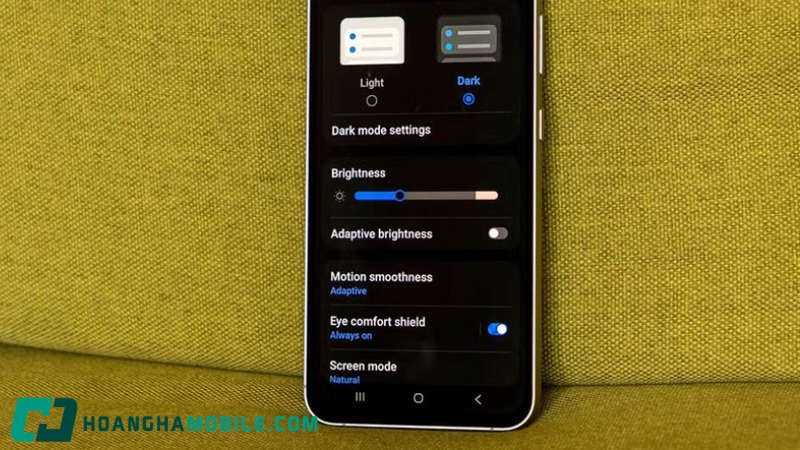 man-hinh-samsung-bi-am-vang-2