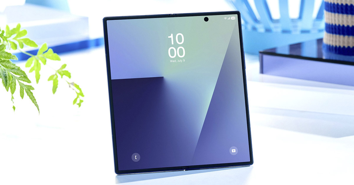 video-ro-ri-ve-Samsung-Galaxy-Z-Fold-8-Ultra-thump