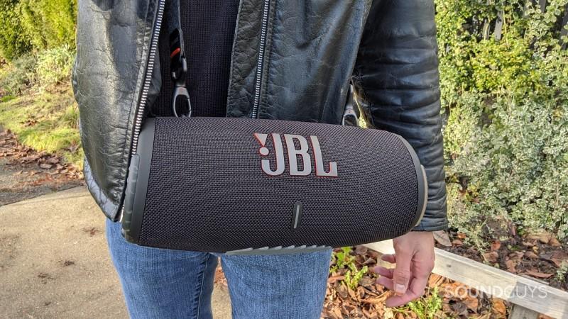 Loa bluetooth bass mạnh JBL Xtreme 3