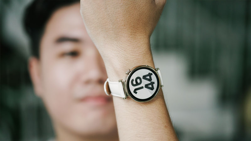 Huawei Watch GT4 thời lượng pin nhiều ngày