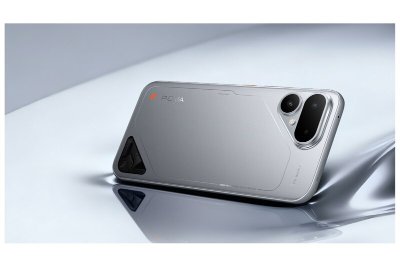 TECNO POVA Curve 2 5G màu bạc nhìn nghiêng cho thấy độ mỏng 7,42mm