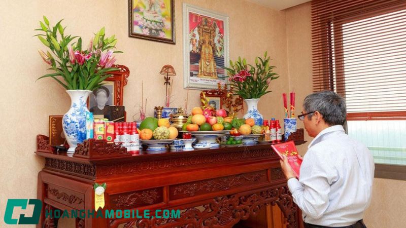 van-khan-cung-tat-nien-6