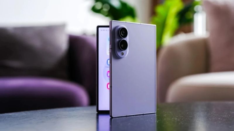 Samsung Galaxy Z Fold 8