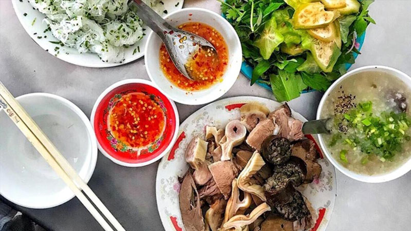 banh-hoi-chao-long-3