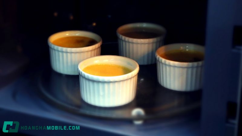 cach-lam-banh-flan-bang-lo-vi-song-1