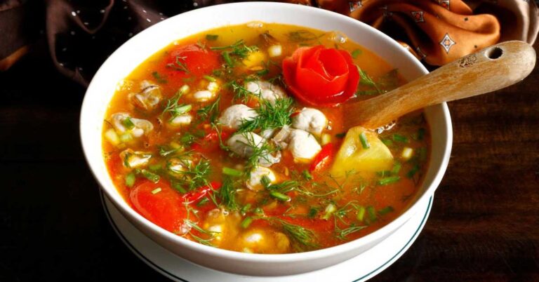 canh-hau-nau-chua