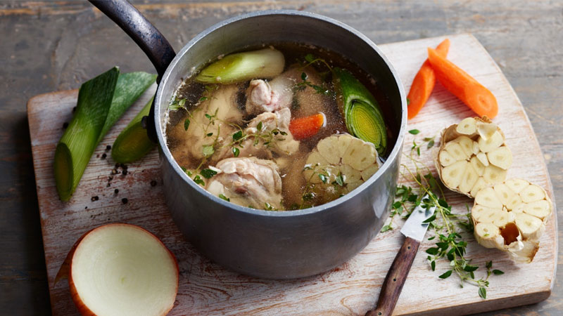 ham-xuong-bang-noi-nau-cham-5