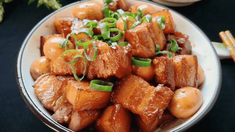 kho-thit-bang-noi-nau-cham-3