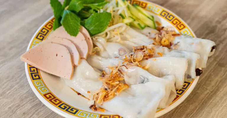 lam-banh-cuon-bang-noi-com-dien