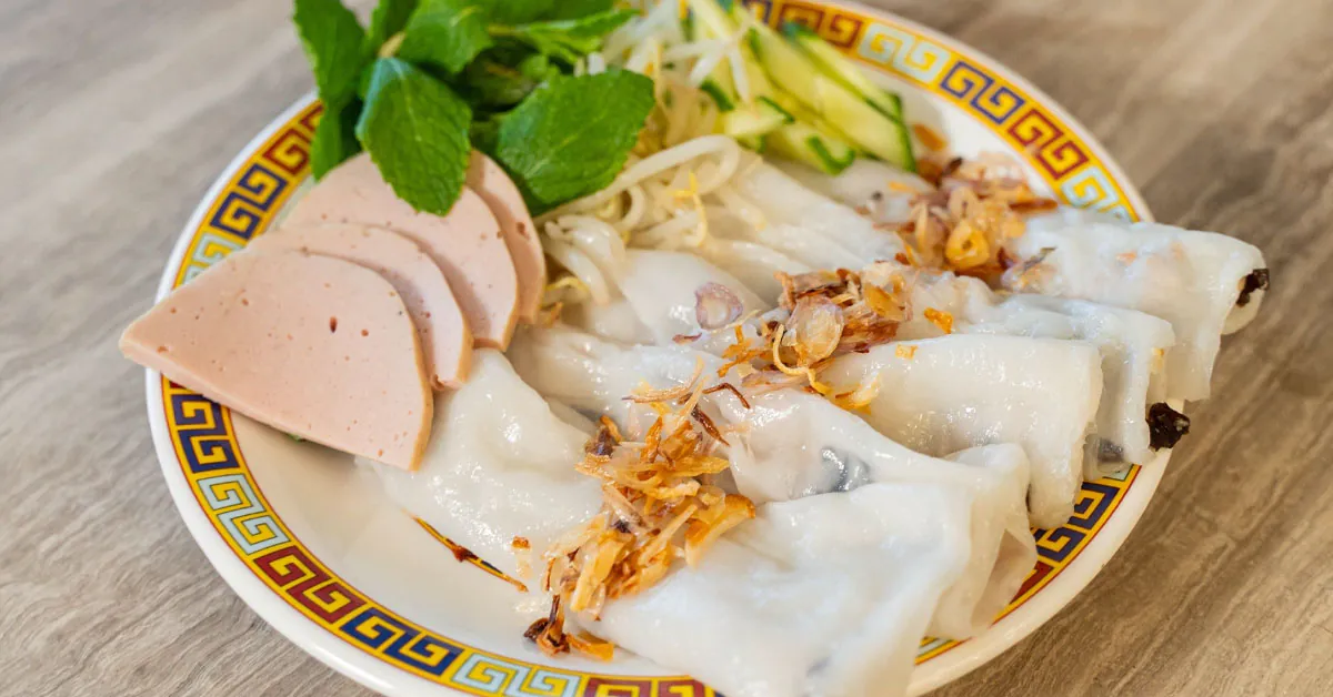 lam-banh-cuon-bang-noi-com-dien