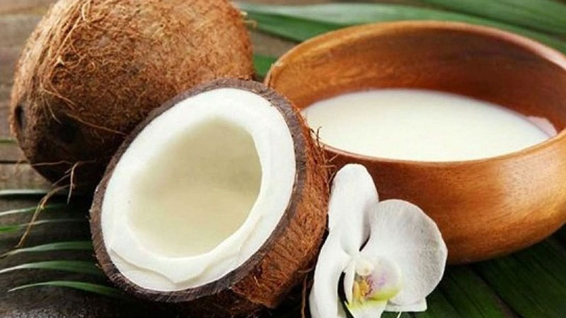 lam-nuoc-cot-dua-bang-may-ep-cham-5
