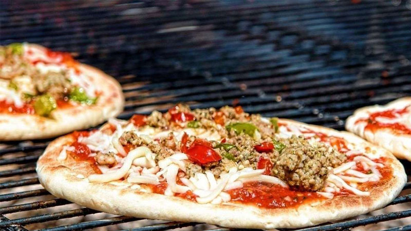lam-pizza-bang-lo-nuong-6