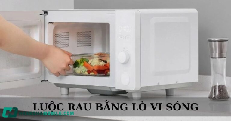 luoc-rau-bang-lo-vi-song