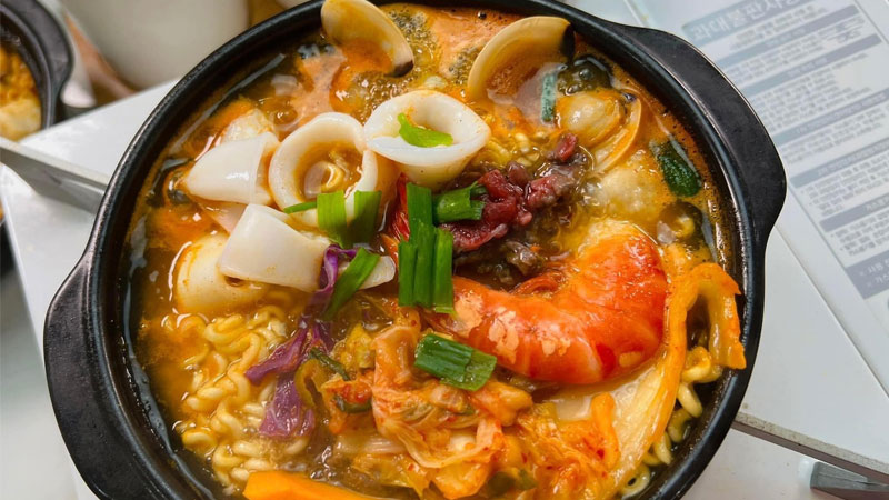 nau-mi-bang-noi-com-dien-4