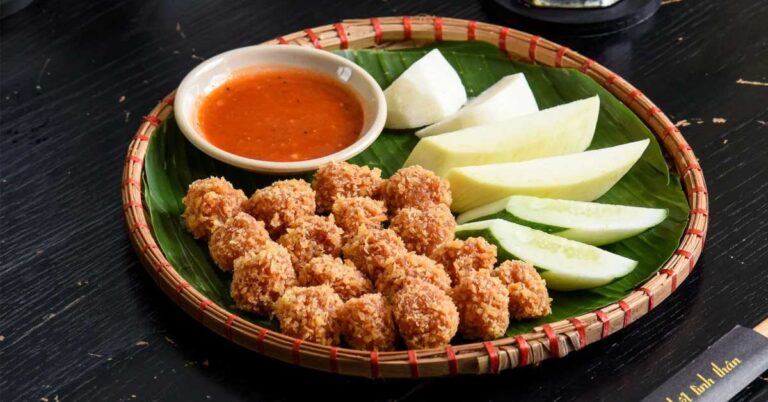 nem-chua-ran-noi-chien-khong-dau