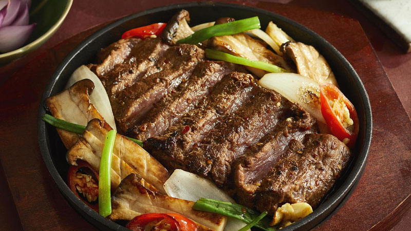 nuong-thit-bo-bang-lo-nuong-1